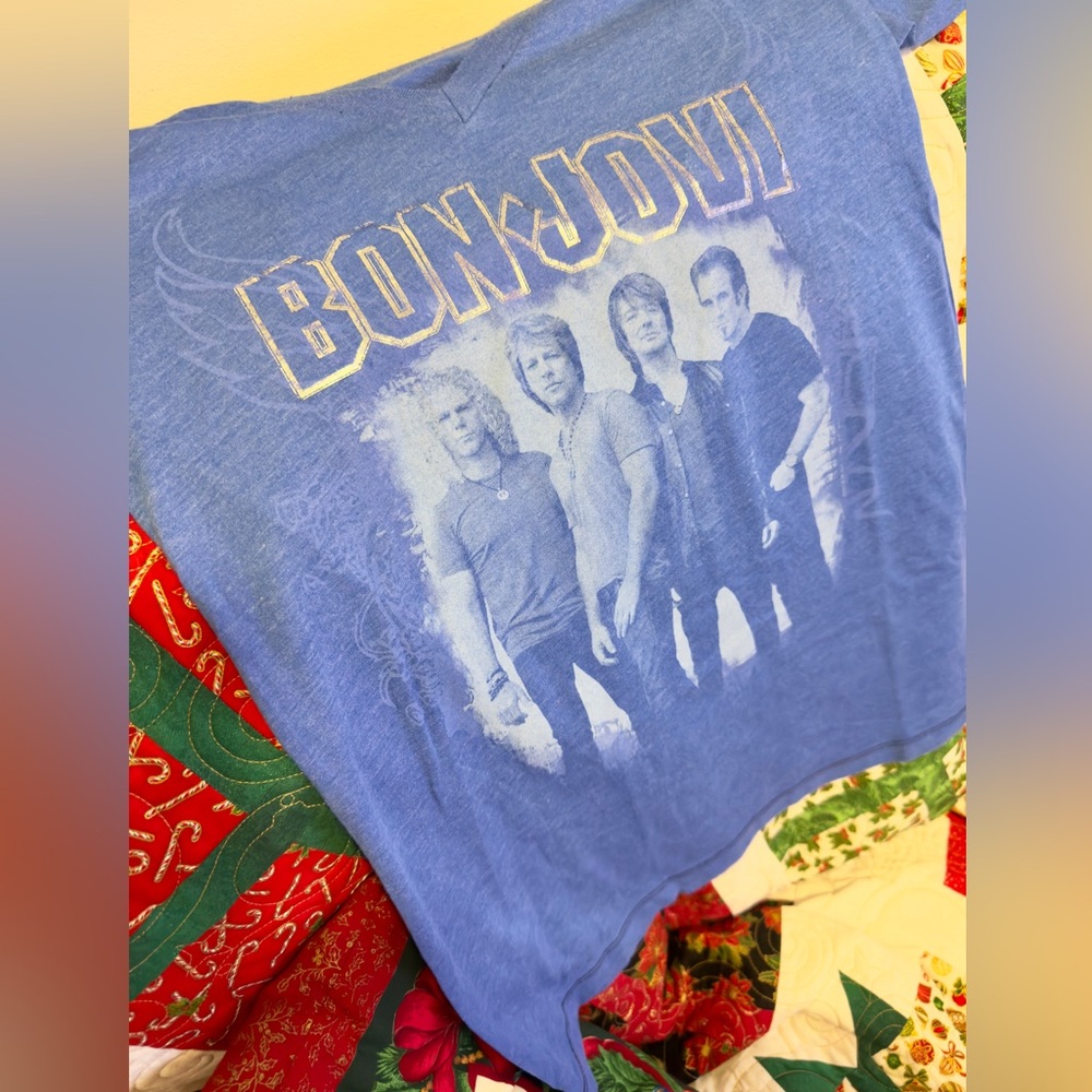 Bon Jovi Soft Concert Tee Shirt